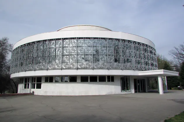 На алматинском метро к уголку советского модернизма — фото 3