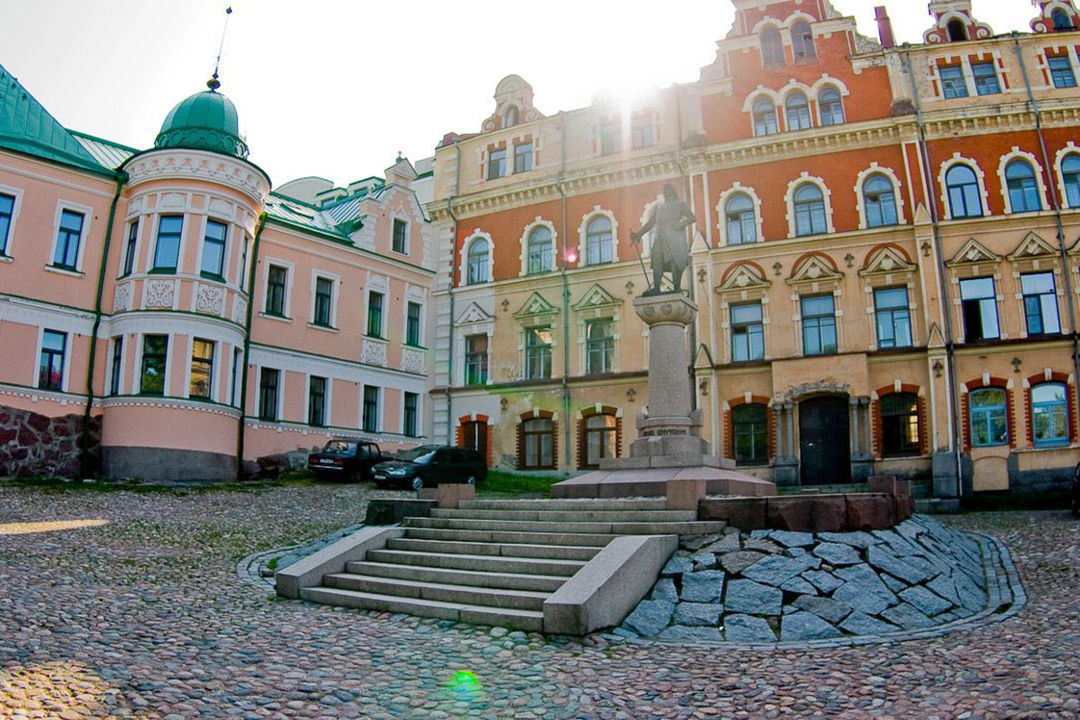 Большой обзорный маршрут по Выборгу: Старый город и замок — фото 4