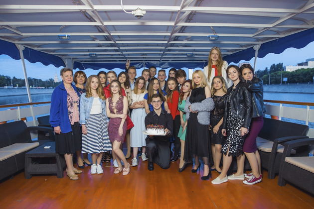 Выпускной вечер «Муз-экспресс» с ужином и диджеем на борту