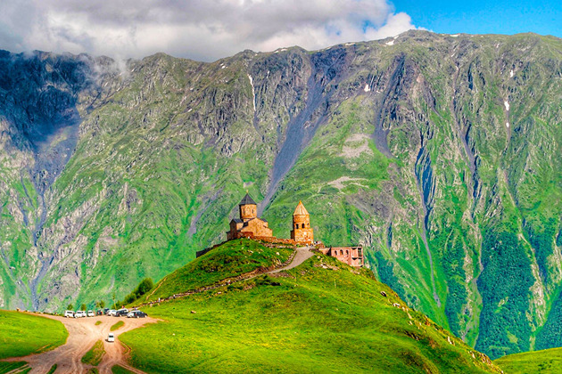 Экскурсия в Казбеги — сердце Кавказских гор