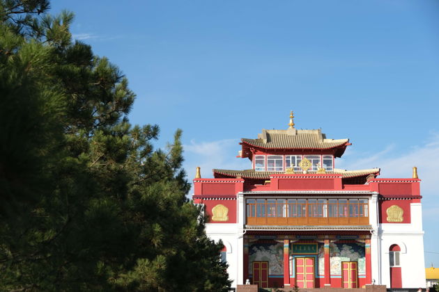 Дорога к Вере и Традициям: Тайны Калмыцкой Земли