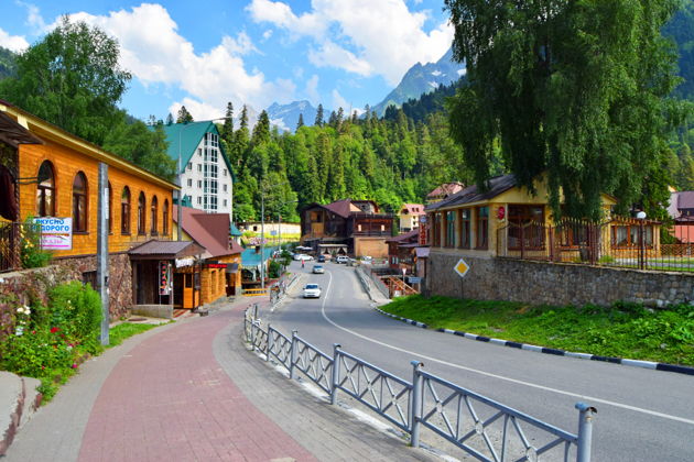 Виды Индивидуальный тур в Домбай из Пятигорска