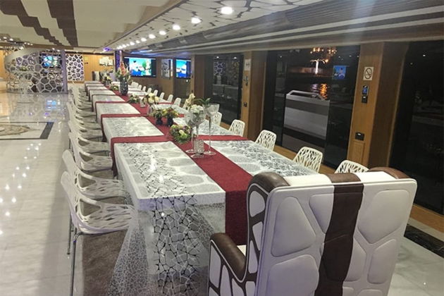 Виды Новогодняя Ночь на мегаяхте Lotus