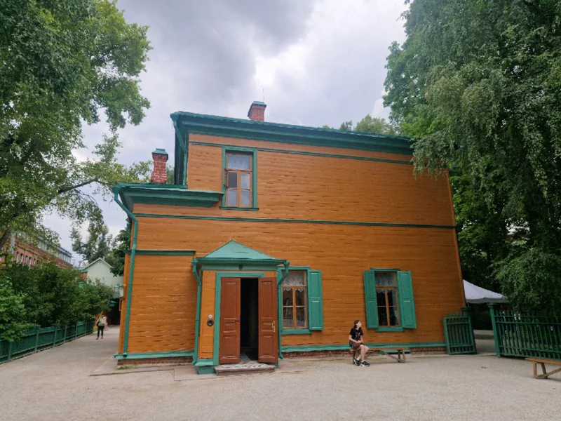 К графу в гости: усадьба Л. Н. Толстого в Хамовниках — фото 4, Москва | Покатаем