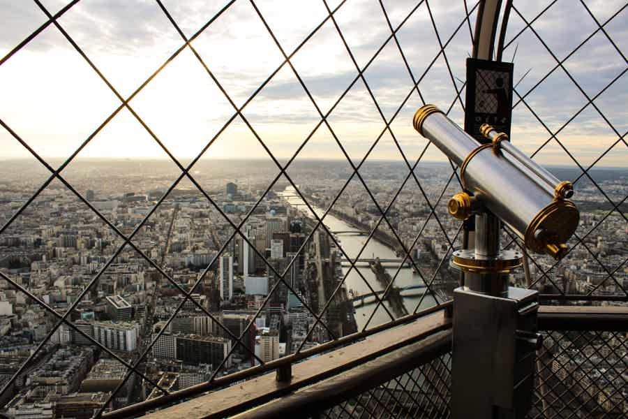 Paris: Eiffel Tower 1 & 2nd Floor Guided Direct Access by Elevator - photo 4