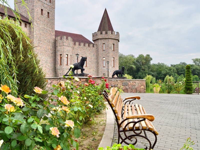 Сказка Кабардино-Балкарии: Замок ШатоЭркен, купание в термах, Голубое озеро