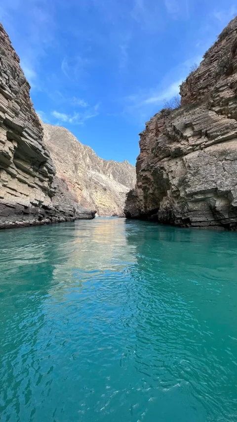 От подножия бархана Сары-Кум до бирюзовых вод Сулакского каньона 