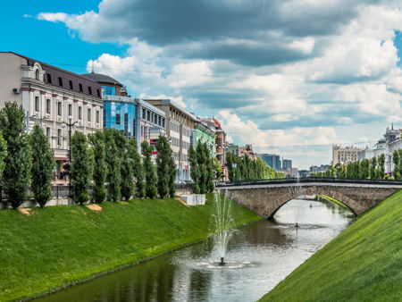 Каскад фонтанов на реке Булак 