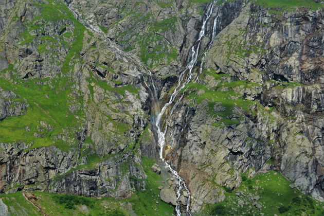 Виды Северная Осетия: симфония гор и легенд