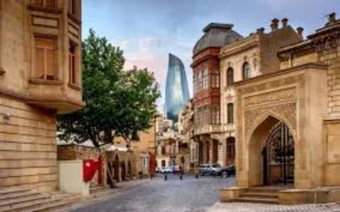  От Старого города Баку до Горящей горы и Зоорстрийского храма в один день.