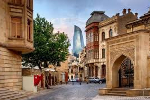 От Старого города Баку до Горящей горы и Зоорстрийского храма в один день