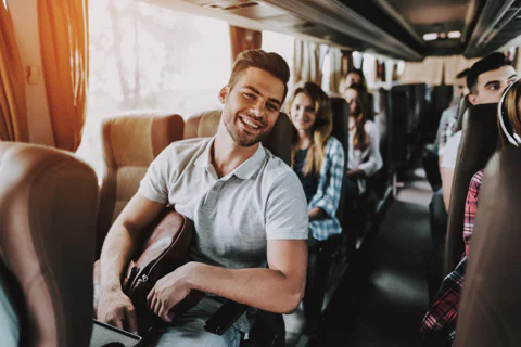 Bustransfer von Paris nach Disneyland (Hin- und Rückfahrt)