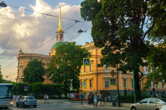 Фото к экскурсии Пешком по вечернему Петербургу