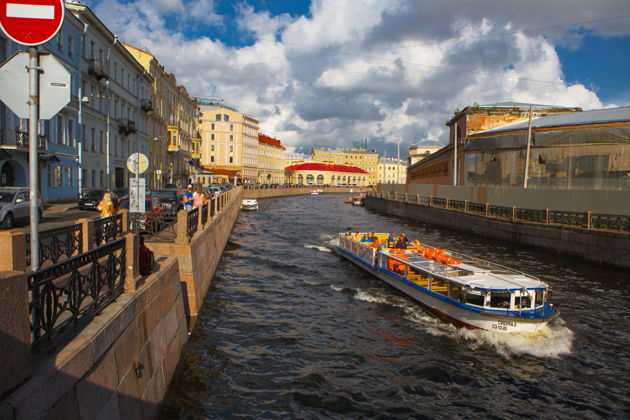 Автобусная экскурсия по центру Петербурга + теплоходная прогулка