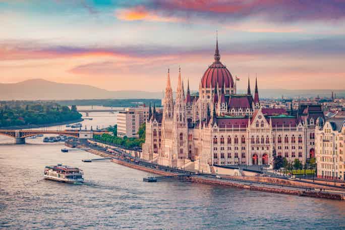 Danube Cruise with the exquisite Hungarian Сuisine and Live Music