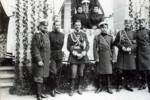 Виды Романовы против Николая II: великокняжеская фронда