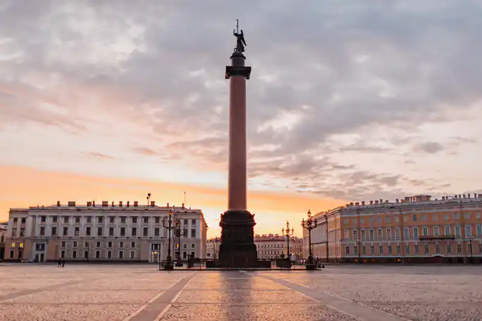 Классический Петербург в мини-группе + билет в Эрмитаж