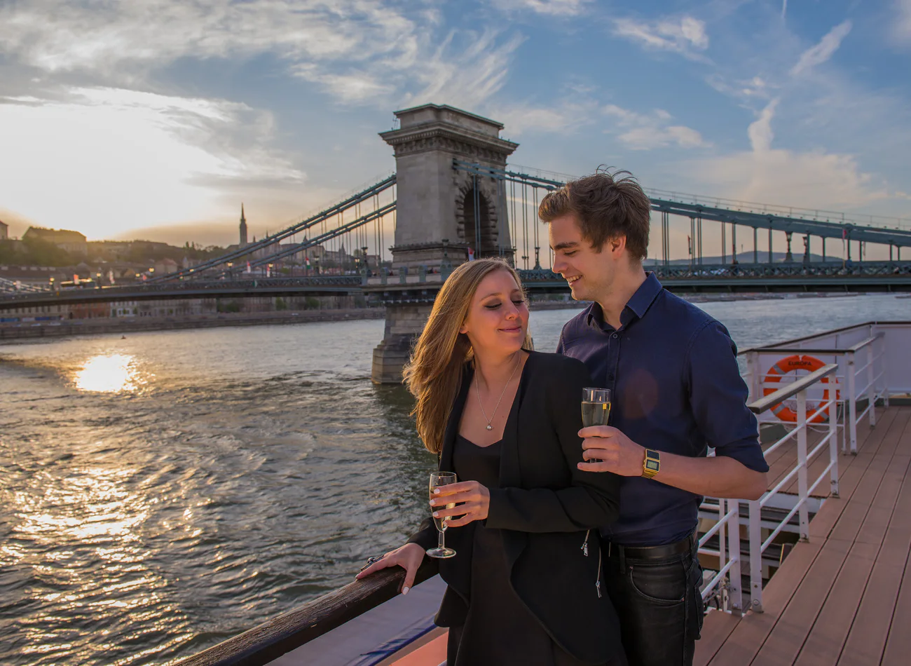 Danube Drinks & Soft OPEN bar cruise — tour in Budapest, Hungary | Pokataem