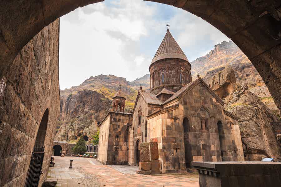 Чудеса Армении: Гарни — Гегард — озеро Севан - фото 2