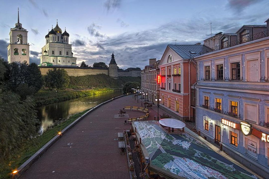 «Запсковские сказки»: пешеходная экскурсия  — фото 1