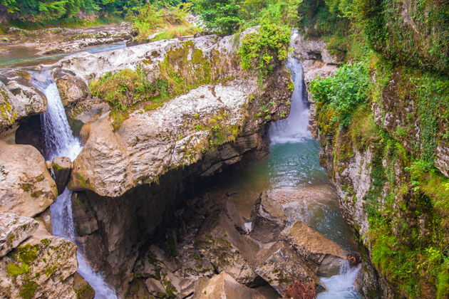 Виды Мартвильская сказка + пещера Прометея c застольем и дегустациями