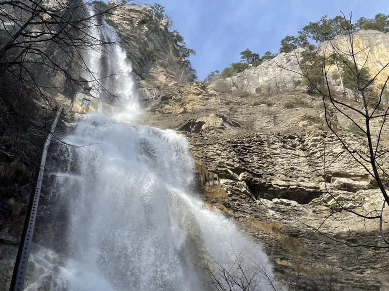 Ялта — царица Крыма: красота сквозь века (из Алупки) — фото 6, Алупка | Покатаем