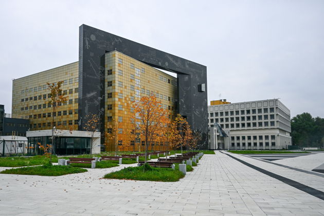 Фото к экскурсии Другой Эрмитаж: VR с Хабенским + хранилище Эрмитажа + Главный штаб