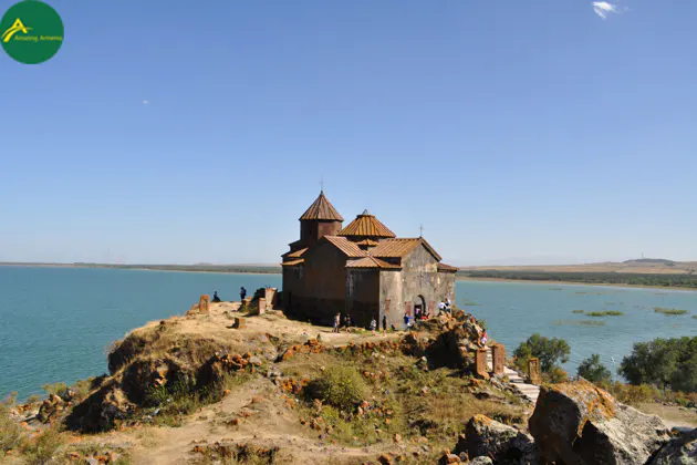 Священные места Севана: Озеро Севан — Монастырь Айраванк — Хачкары Норатуса — фото 3