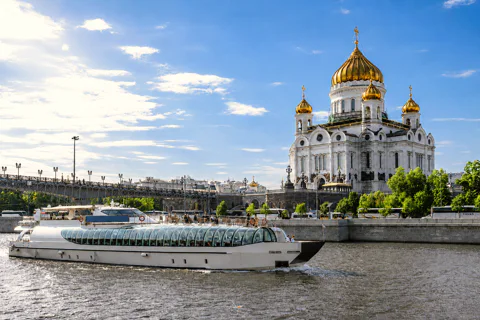 Круиз по Москве-реке на борту яхты Рэдиссон от гостиницы «Украина»
