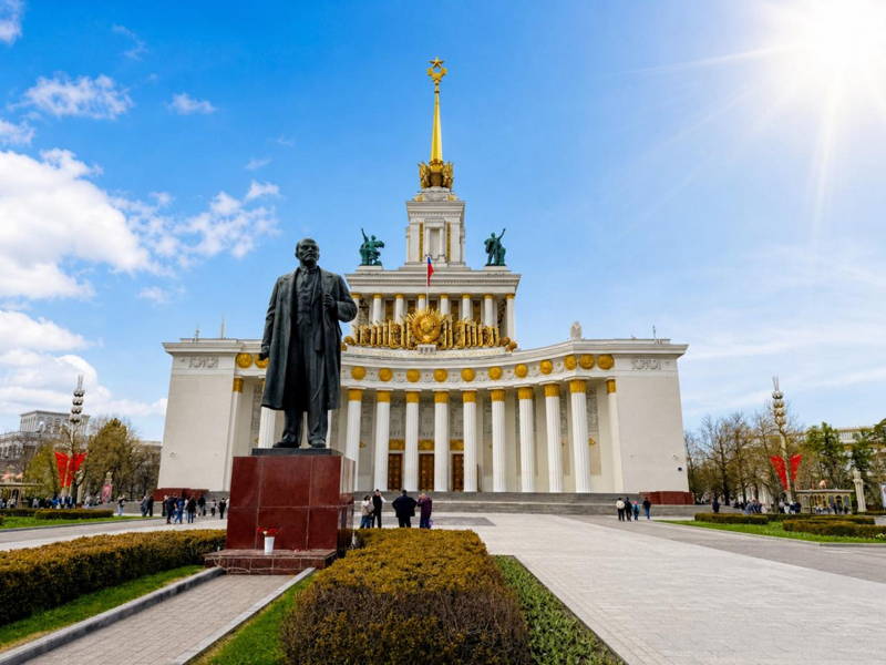 ВДНХ. Советское наследие — самостоятельный квест в мессенджере (без гида)