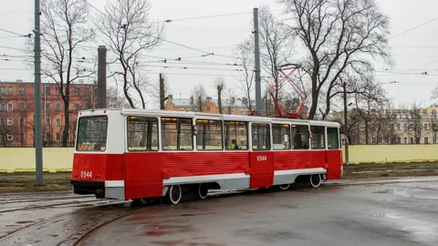 Путешествие на классическом ленинградском трамвае ЛМ-33