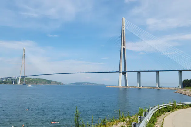 История Владивостока сквозь туман, бетон и камень: обзорная по городу — фото 2