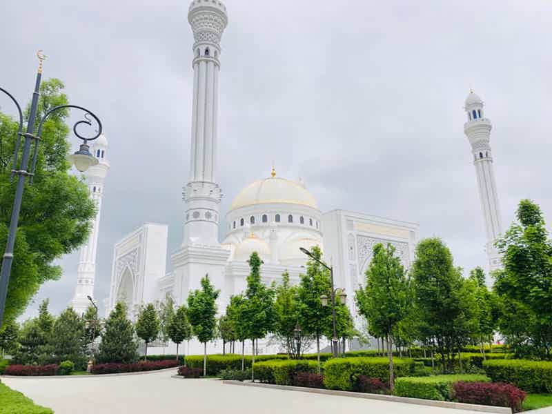 Тур по Чеченской республике: мечети и «Грозный-сити» - фото 2