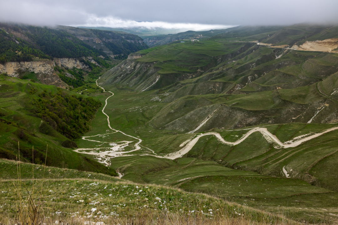 Горная Чечня из Кисловодска: озёра, древние башни и мечети — фото 5