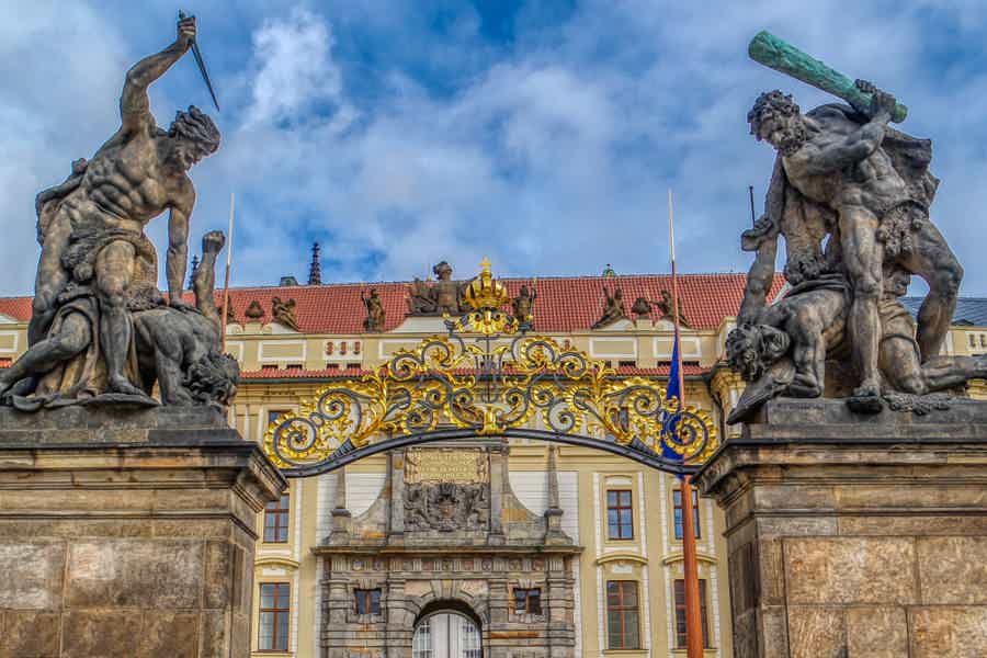 Prague Castle: 1-Hour Introduction Tour with Entry Ticket - photo 1