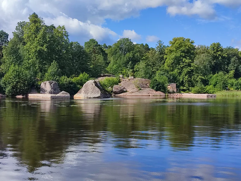 Водная прогулка на катере вдоль побережья  парка Монрепо — фото 6, Выборг | Покатаем