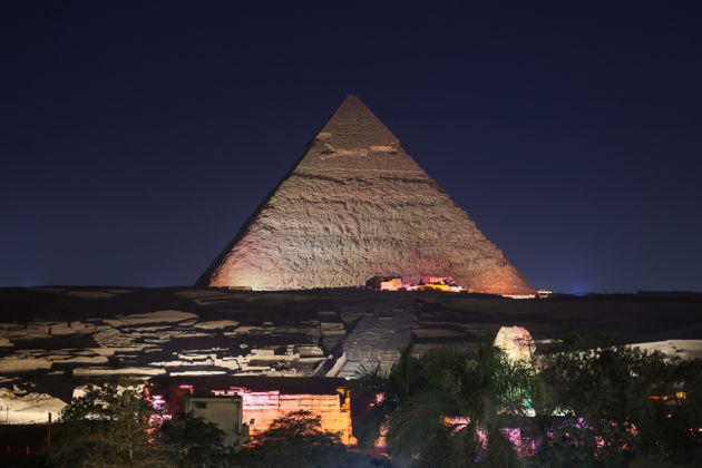 Ночной спуск в Пирамиду Хеопса
