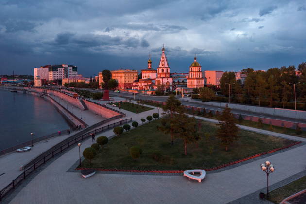 Вечерний Иркутск на автомобиле