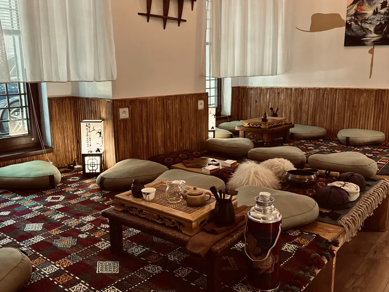 Релакс-экскурсия по Тбилиси: чай, бани и грузинская кухня — фото 4, Тбилиси | Покатаем