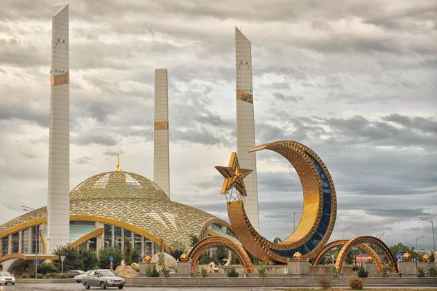 Виды Маленькая Швейцария: озеро Кезеной-Ам, города Аргун и Шали (индивидуально)