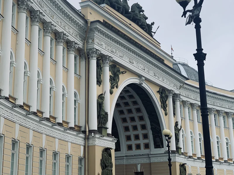 Каменное убранство Петербурга (с посещением Казанского собора) — фото 2, Санкт-Петербург | Покатаем