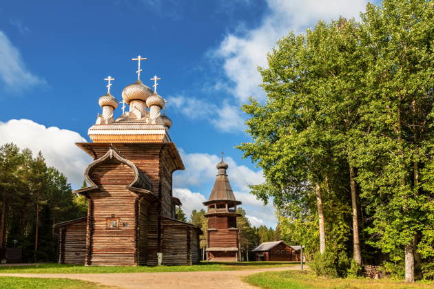 Малые Корелы и старинные храмы