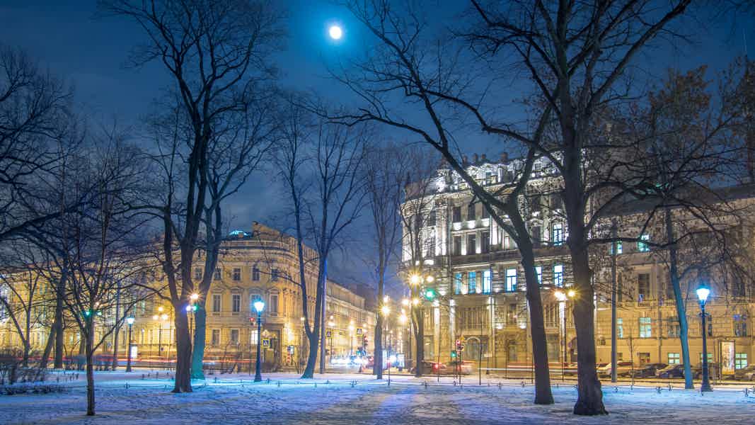 В свете фонарей: экскурсия по вечернему Петербургу - фото 5