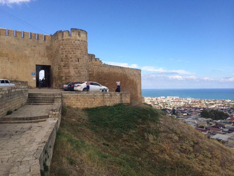 Крепость Нарын-Кала и экраноплан Лунь  - экскурсия в Дербент, Россия