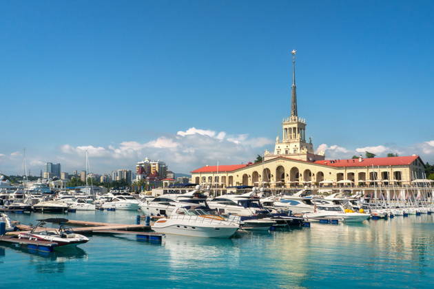 Сочи — любимый курорт россиян: экскурсия по историческим местам