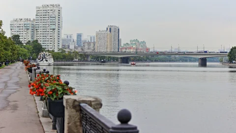 Вечерний речной экспресс «Китай-город» — «Коломенская»