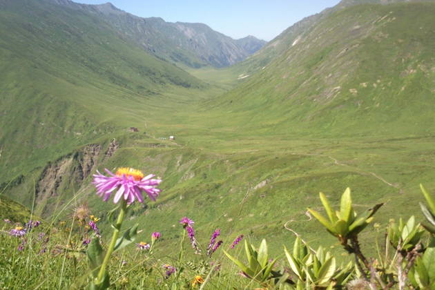 Поход на Бзерпинский карниз