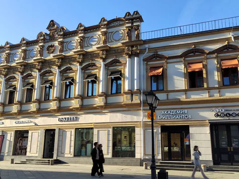 Скандалы, интриги, расследования или приключения французов в Москве