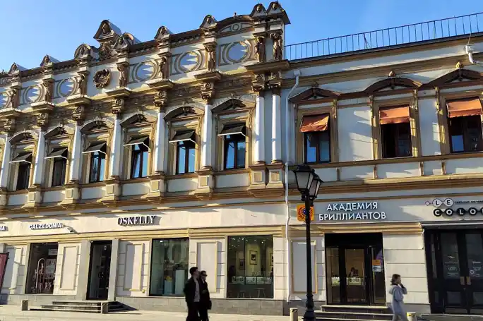 Скандалы, интриги, расследования или приключения французов в Москве