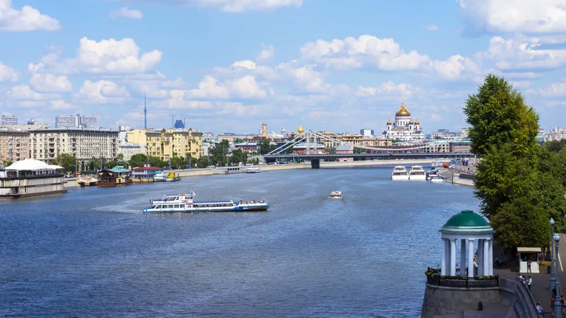 Обзорная речная прогулка по центру Москвы от Нескучного сада или Киевского — фото 7